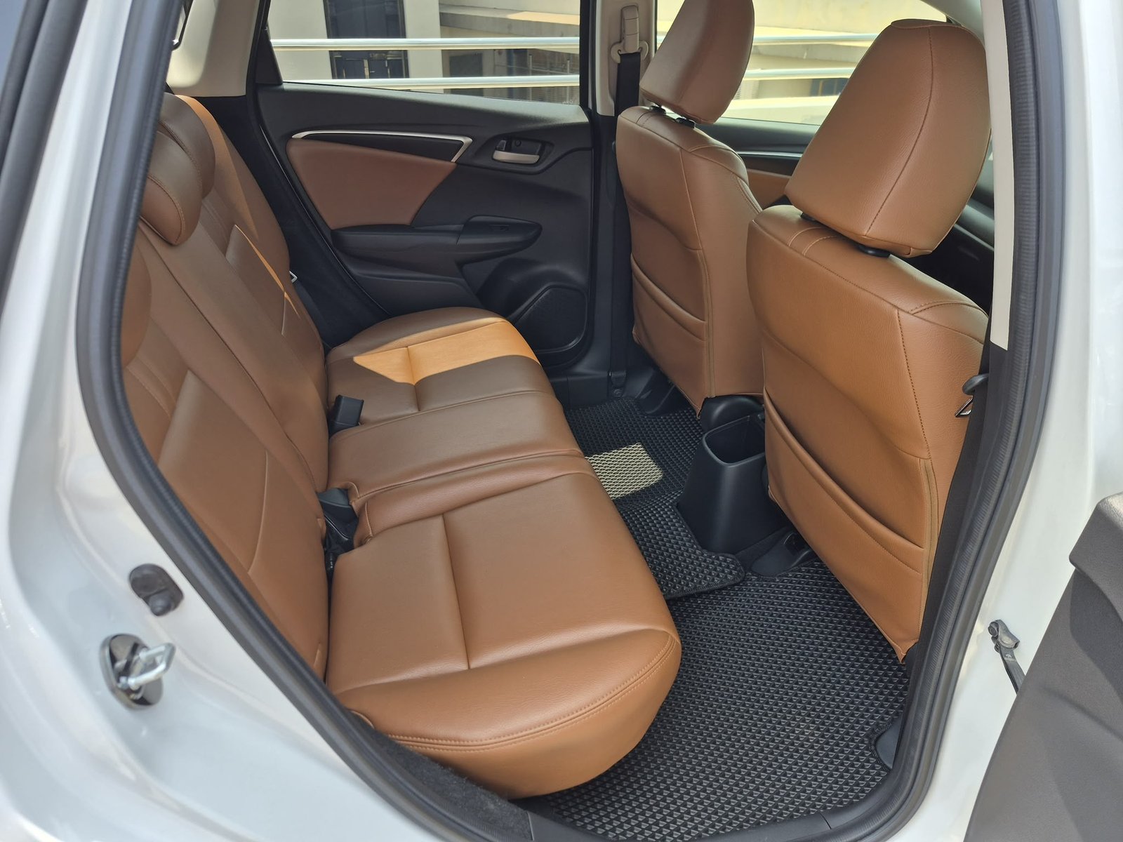 Honda Fit 1.3 GF photo 8
